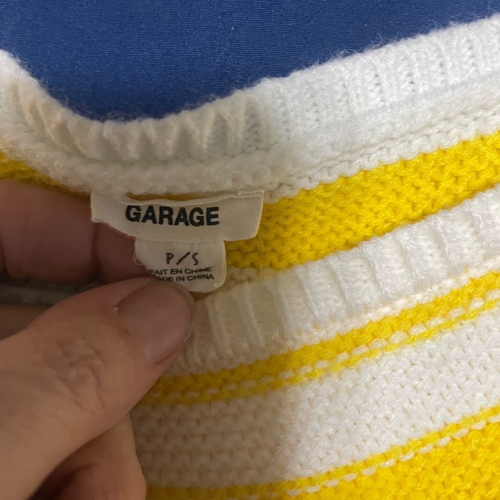 Garage Women's Knit Cropped Sweater Striped Yellow White Long-sleeves Sz S - Picture 2 of 6
